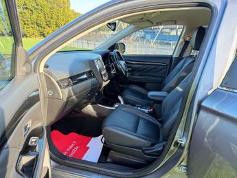 Mitsubishi Outlander PHEV 4H