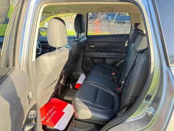 Mitsubishi Outlander PHEV 4H