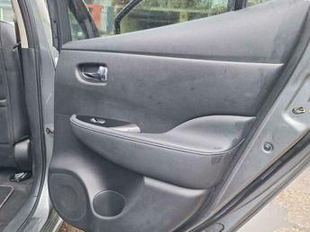 Nissan Leaf 24kWh Tekna Auto 5dr