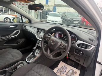 Vauxhall Astra 1.5 Turbo D SRi Nav Sports Tourer Auto Euro 6 (s/s) 5dr