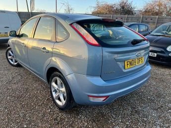 Ford Focus 1.6 Zetec 5dr