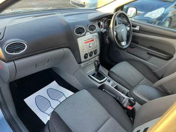Ford Focus 1.6 Zetec 5dr