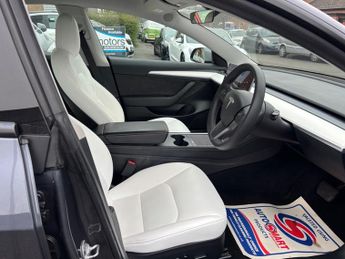 Tesla Model 3 STANDARD RANGE PLUS