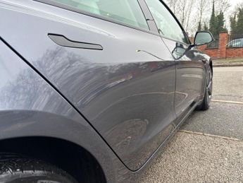 Tesla Model 3 STANDARD RANGE PLUS