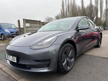 Tesla Model 3 STANDARD RANGE PLUS