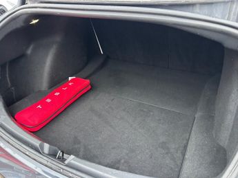 Tesla Model 3 STANDARD RANGE PLUS