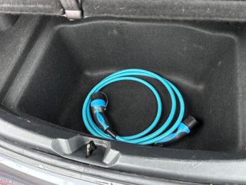 Tesla Model 3 STANDARD RANGE PLUS