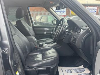 Land Rover Discovery 3.0 SD V6 Graphite SUV 5dr Diesel Auto 4WD Euro 6 (s/s) (256 bhp