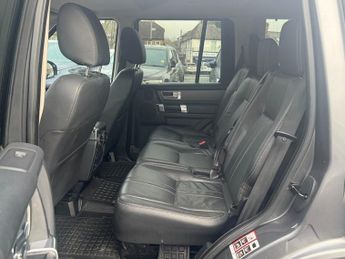 Land Rover Discovery 3.0 SD V6 Graphite SUV 5dr Diesel Auto 4WD Euro 6 (s/s) (256 bhp