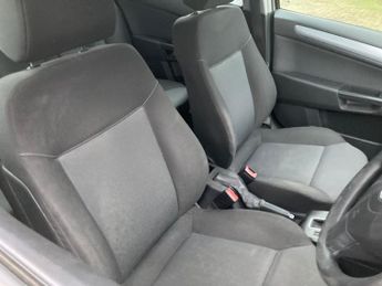 Vauxhall Astra CLUB 16V