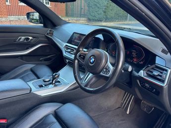 BMW 3 SERIES 320i M SPORT