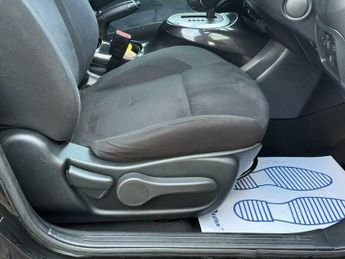 Nissan Juke 1.6 N-Connecta SUV 5dr Petrol XTRON Euro 6 (117 ps)