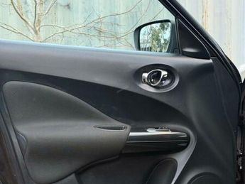 Nissan Juke 1.6 N-Connecta SUV 5dr Petrol XTRON Euro 6 (117 ps)