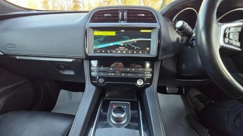 Jaguar F-Pace R-SPORT AWD