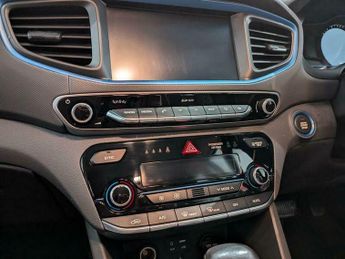 Hyundai Ioniq 1.6 h-GDi Premium DCT Euro 6 (s/s) 5dr