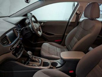 Hyundai Ioniq 1.6 h-GDi Premium DCT Euro 6 (s/s) 5dr