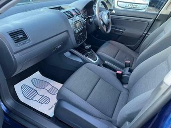 Volkswagen Golf 1.6 FSI S 5dr