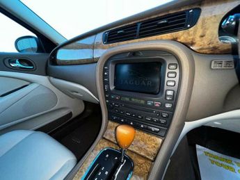 Jaguar S-Type 3.0 V6 SE 4dr