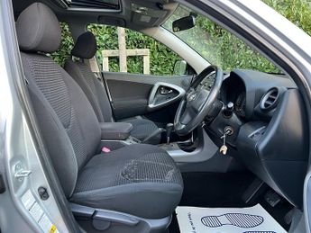 Toyota RAV4 VVTI XTR