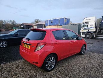 Toyota Yaris VVT-I 1.3 VVT-I SR M/DRIVE-S HATCHBACK