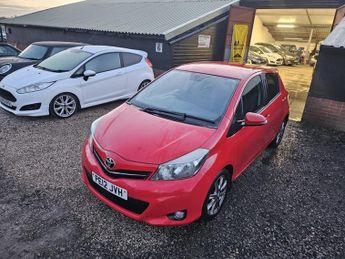 Toyota Yaris VVT-I 1.3 VVT-I SR M/DRIVE-S HATCHBACK