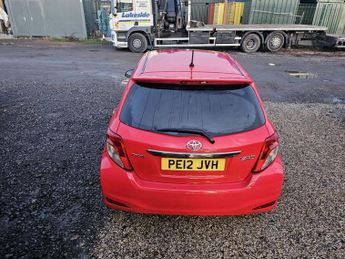Toyota Yaris VVT-I 1.3 VVT-I SR M/DRIVE-S HATCHBACK