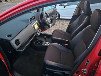 Toyota Yaris VVT-I 1.3 VVT-I SR M/DRIVE-S HATCHBACK