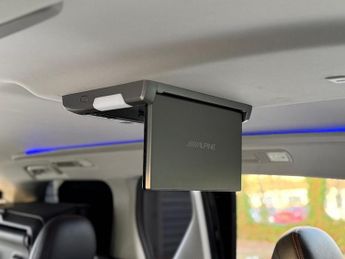 Toyota Vellfire Golden Eyes 2 - Special Custom Edition