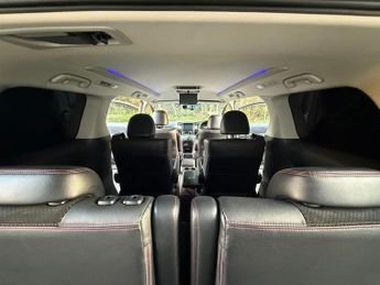 Toyota Vellfire Golden Eyes 2 - Special Custom Edition