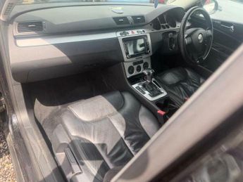 Volkswagen Passat 2.0 TDI Highline DSG Euro 4 4dr
