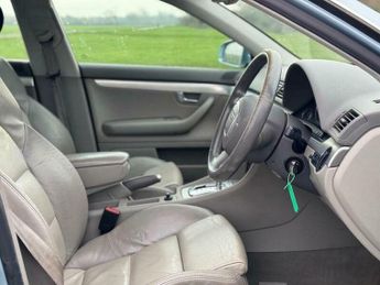 Audi A4 Avant 2.0 TDI S line CVT 5dr