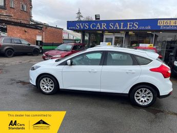 Ford Focus 1.6 Titanium Hatchback 5dr Petrol Manual Euro 5 (125 ps)