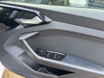 Audi A1 1.0 TFSI 25 Technik Sportback S Tronic Euro 6 (s/s) 5dr