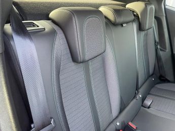 Peugeot 2008 1.2 PURETECH S/S ALLURE PREMIUM