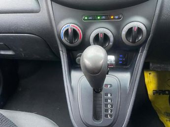 Hyundai I10 1.2 Active Hatchback 5dr Petrol Auto Euro 5 (85 bhp)