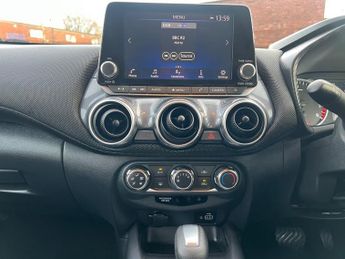 Nissan Juke DIG-T ACENTA DCT