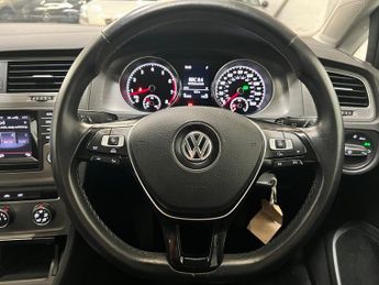 Volkswagen Golf SE TSI BLUEMOTION TECHNOLOGY DSG