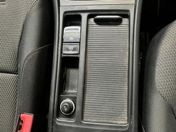 Volkswagen Golf SE TSI BLUEMOTION TECHNOLOGY DSG