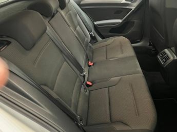 Volkswagen Golf SE TSI BLUEMOTION TECHNOLOGY DSG