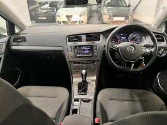 Volkswagen Golf SE TSI BLUEMOTION TECHNOLOGY DSG