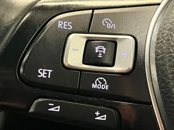 Volkswagen Golf SE TSI BLUEMOTION TECHNOLOGY DSG