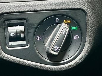 Volkswagen Golf SE TSI BLUEMOTION TECHNOLOGY DSG