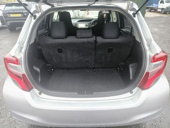 TOYOTA YARIS 1.3 Petrol