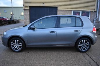 Volkswagen Golf SE TDI DSG