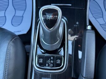 Mitsubishi Outlander 2.0h 12kWh GX4h CVT 4WD Euro 6 (s/s) 5dr