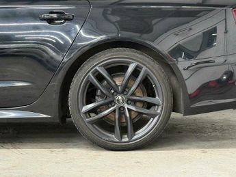 Audi A6 2.0 TDI ultra Black Edition S Tronic Euro 6 (s/s) 4dr