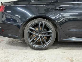 Audi A6 2.0 TDI ultra Black Edition S Tronic Euro 6 (s/s) 4dr