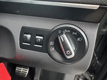 Volkswagen Touran SPORT TDI DSG