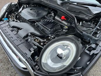 MINI Clubman COOPER S CHILLI/MEDIA PACK XL {ALL BLACK} FULL MINI MAIN DEALER 