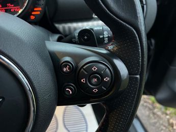 MINI Clubman COOPER S CHILLI/MEDIA PACK XL {ALL BLACK} FULL MINI MAIN DEALER 